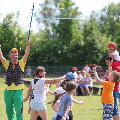 Bańki mydlane – warsztaty puszczania baniek